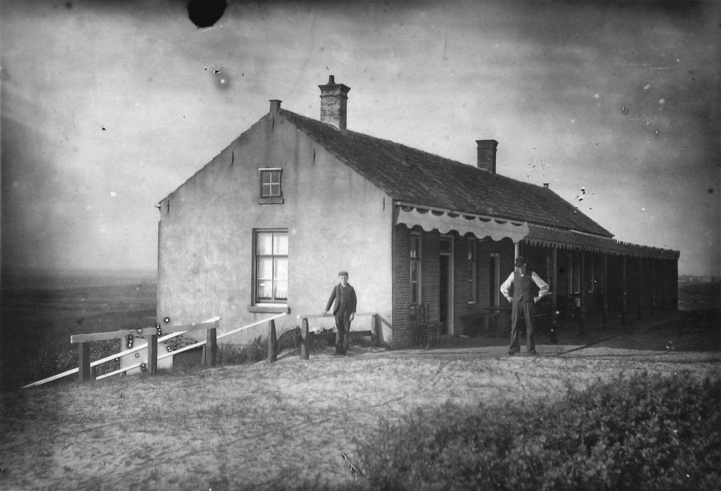 Het Badhuis in de duinen bij Cadzand, circa 1920